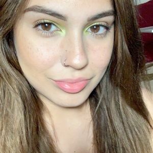 Meet your Posher, Edith